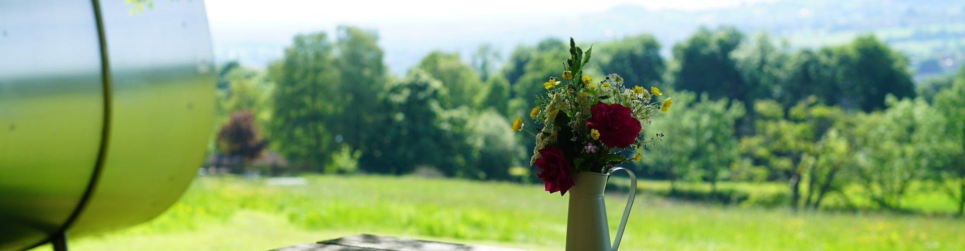 8 Benefits of Eco-Friendly Glamping Pods for Your Site